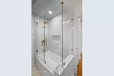 9412 Kilbourn Avenue, Skokie, IL 60076 - Photo 31