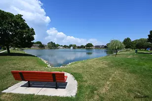 9381 Bay Colony Dr, Des Plaines, IL 60016 - Photo 43