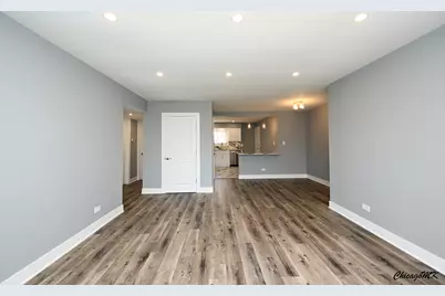 9381 Bay Colony Drive #3S, Des Plaines, IL 60016 - Photo 5
