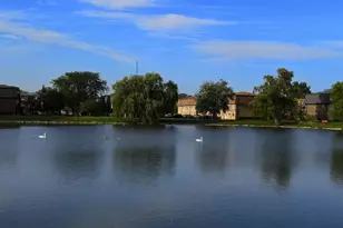 9368 Bay Colony Dr, Des Plaines, IL 60016 - Photo 19