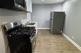 7315 Cumberland Dr, Hanover Park, IL 60133 - Photo 7