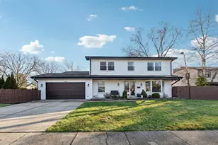 2301 Malik Ct, Glenview, IL 60025 - Photo 1