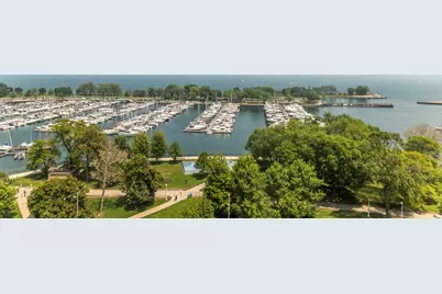 3300 N Lake Shore Drive #8D, Chicago, IL 60657 - Photo 17