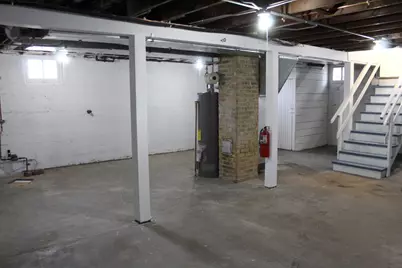 689 Bent Street, Elgin, IL 60120 - Photo 15