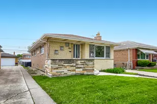 8531 S Tripp Ave, Chicago, IL 60652 - Photo 3