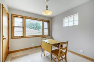 8531 S Tripp Ave, Chicago, IL 60652 - Photo 13