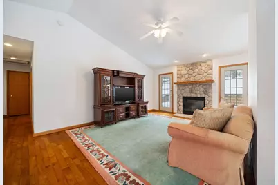 38815 N Broadway Avenue, Antioch, IL 60002 - Photo 5