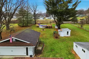 705 Institute Blvd, Dixon, IL 61021 - Photo 5