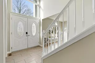 1604 Tara Belle Pkwy, Naperville, IL 60564 - Photo 3