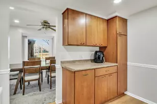 1566 Anderson Ln, Buffalo Grove, IL 60089 - Photo 9