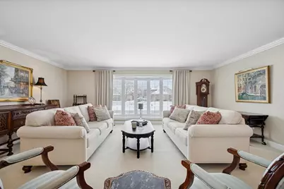 8401 Golfview Drive, Orland Park, IL 60462 - Photo 3