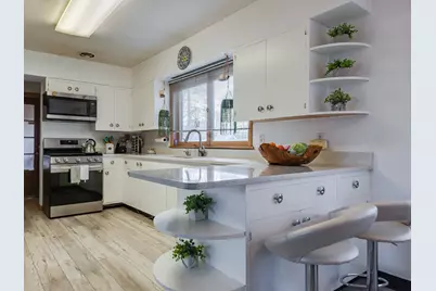 1709 Valley Parkway, Joliet, IL 60433 - Photo 9