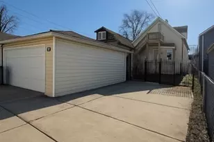 5322 W 23rd St, Cicero, IL 60804 - Photo 3
