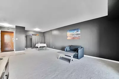 500 W Huntington Commons Road #448, Mount Prospect, IL 60056 - Photo 5