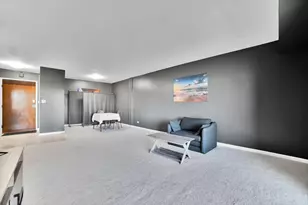 500 W Huntington Commons Rd, Mount Prospect, IL 60056 - Photo 5