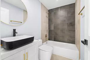 531 Lasalle Ln, Buffalo Grove, IL 60089 - Photo 13