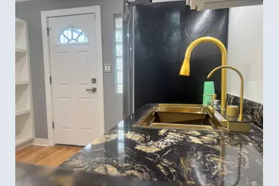 8312 S Kenwood Avenue, Chicago, IL 60619 - Photo 11