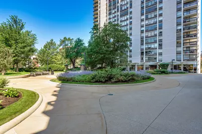 1355 N Sandburg Terrace #2201D, Chicago, IL 60610 - Photo 35