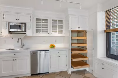 3440 N Lake Shore Drive #5A, Chicago, IL 60657 - Photo 5