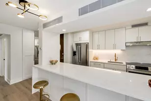 1310 N Ritchie Ct, Chicago, IL 60610 - Photo 3