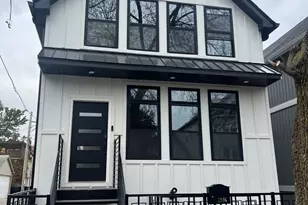 2046 W Moffat St, Chicago, IL 60647 - Photo 1