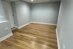 2046 W Moffat St, Chicago, IL 60647 - Photo 3