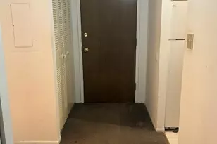 9074 W Terrace Dr, Niles, IL 60714 - Photo 9