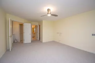 [Address not provided], Gurnee, IL 60031 - Photo 11