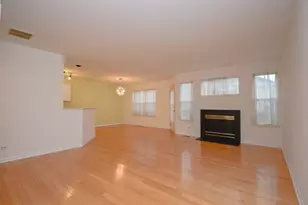 [Address not provided], Gurnee, IL 60031 - Photo 3