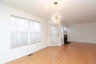 [Address not provided], Gurnee, IL 60031 - Photo 7