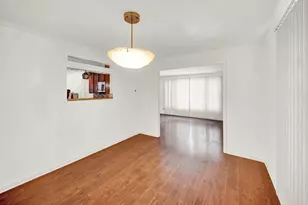 744 Academy Ave, Matteson, IL 60443 - Photo 7