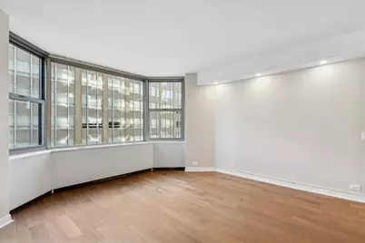 535 N Michigan Avenue #2204, Chicago, IL 60611 - Photo 9