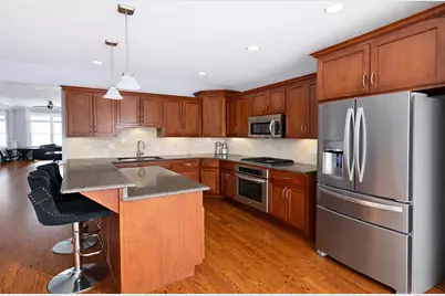 17950 Fountain Circle, Orland Park, IL 60467 - Photo 5