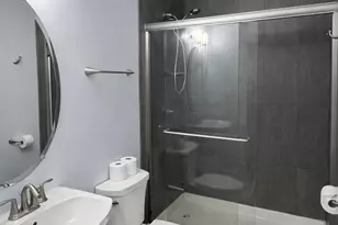 17950 Fountain Cir, Orland Park, IL 60467 - Photo 13