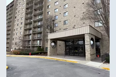 6340 Americana Drive #1102, Willowbrook, IL 60527 - Photo 1