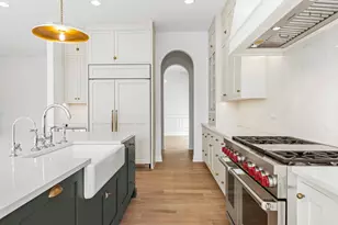 1310 N Eagle St, Naperville, IL 60563 - Photo 3