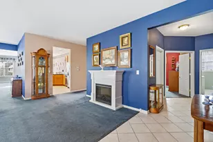 21325 Windsor Lake Ln, Crest Hill, IL 60403 - Photo 13