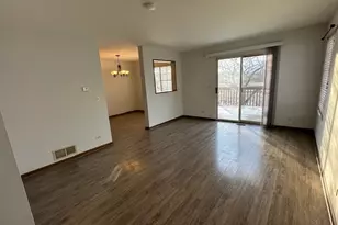 411 Village Creek Dr, Lake in the Hills, IL 60156 - Photo 5