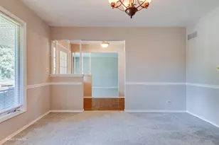 804 Manchester St, Naperville, IL 60563 - Photo 5