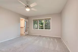 804 Manchester St, Naperville, IL 60563 - Photo 17