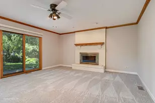 804 Manchester St, Naperville, IL 60563 - Photo 11
