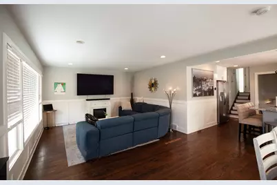 8453 N Ottawa Avenue, Niles, IL 60714 - Photo 7