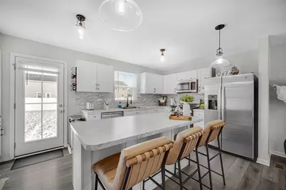 713 Wild Prairie Point, Hampshire, IL 60140 - Photo 7