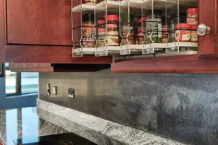 501 N Clinton St, Chicago, IL 60654 - Photo 11