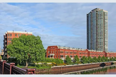 501 N Clinton Street #903, Chicago, IL 60654 - Photo 1