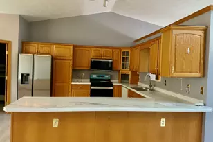 3121 Carefree Dr, Rockford, IL 61114 - Photo 9