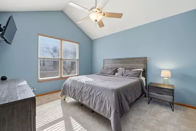 5680 Cambridge Way, Hanover Park, IL 60133 - Photo 17