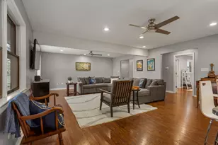 1310 Broadmoor Dr, Champaign, IL 61821 - Photo 9