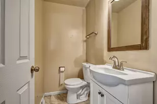 7754 S McVicker Ave, Burbank, IL 60459 - Photo 17