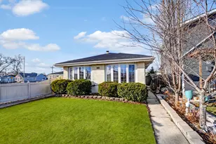 7754 S McVicker Ave, Burbank, IL 60459 - Photo 1